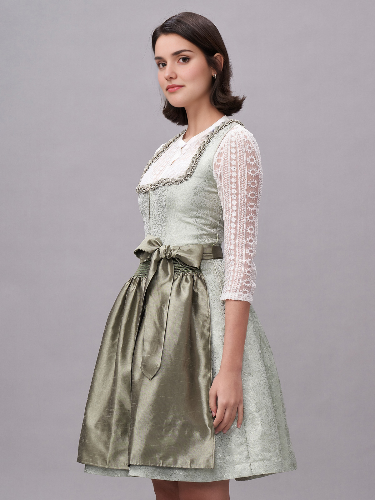 Dirndl Pink Grün – Eleganz und Frische