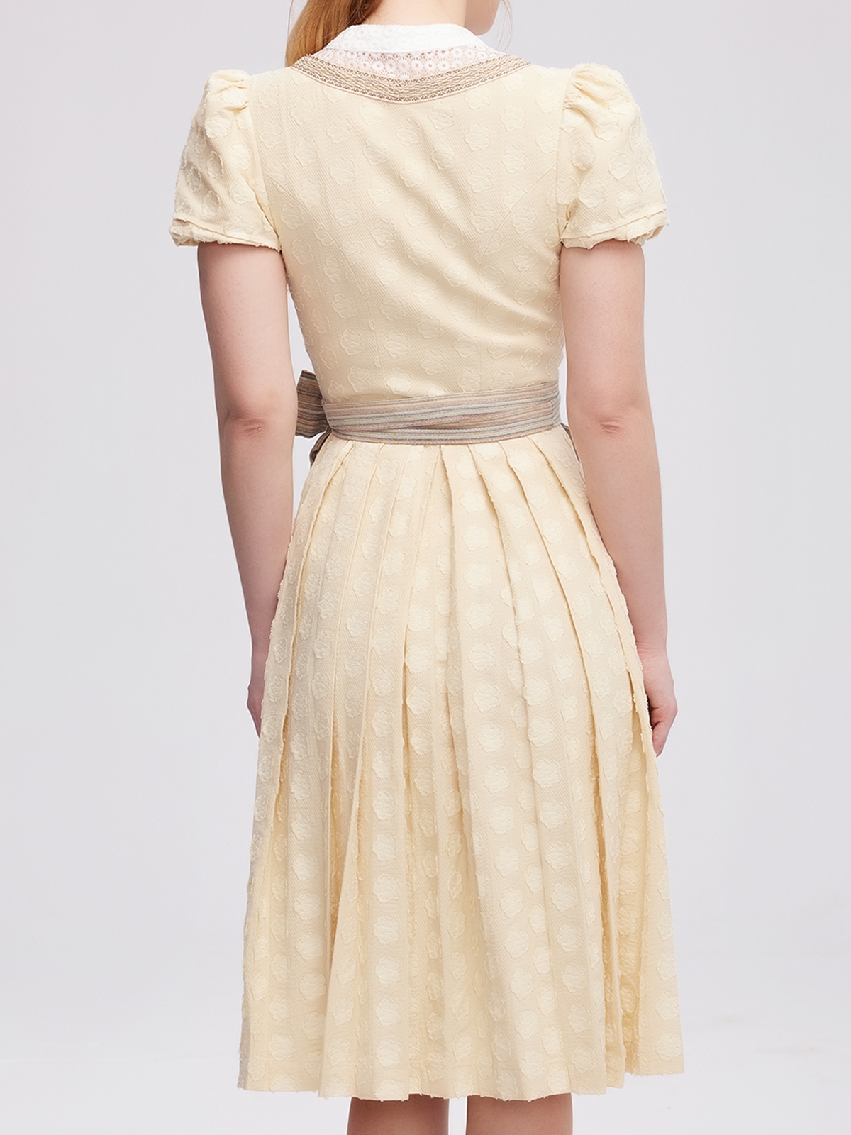 Günstige kurze Dirndl in Gelb