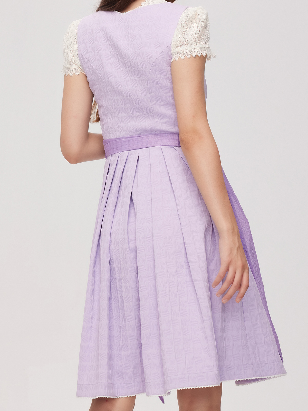 Dirndl in Lila