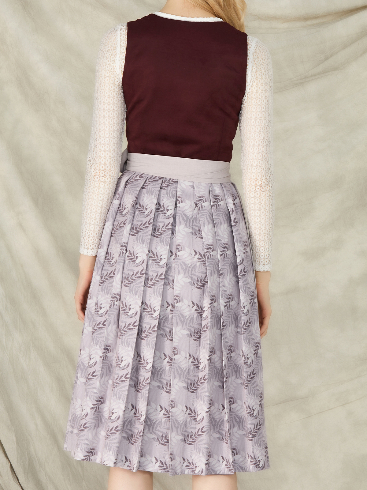 Dirndlbluse pink in lila Dirndl-Kombination