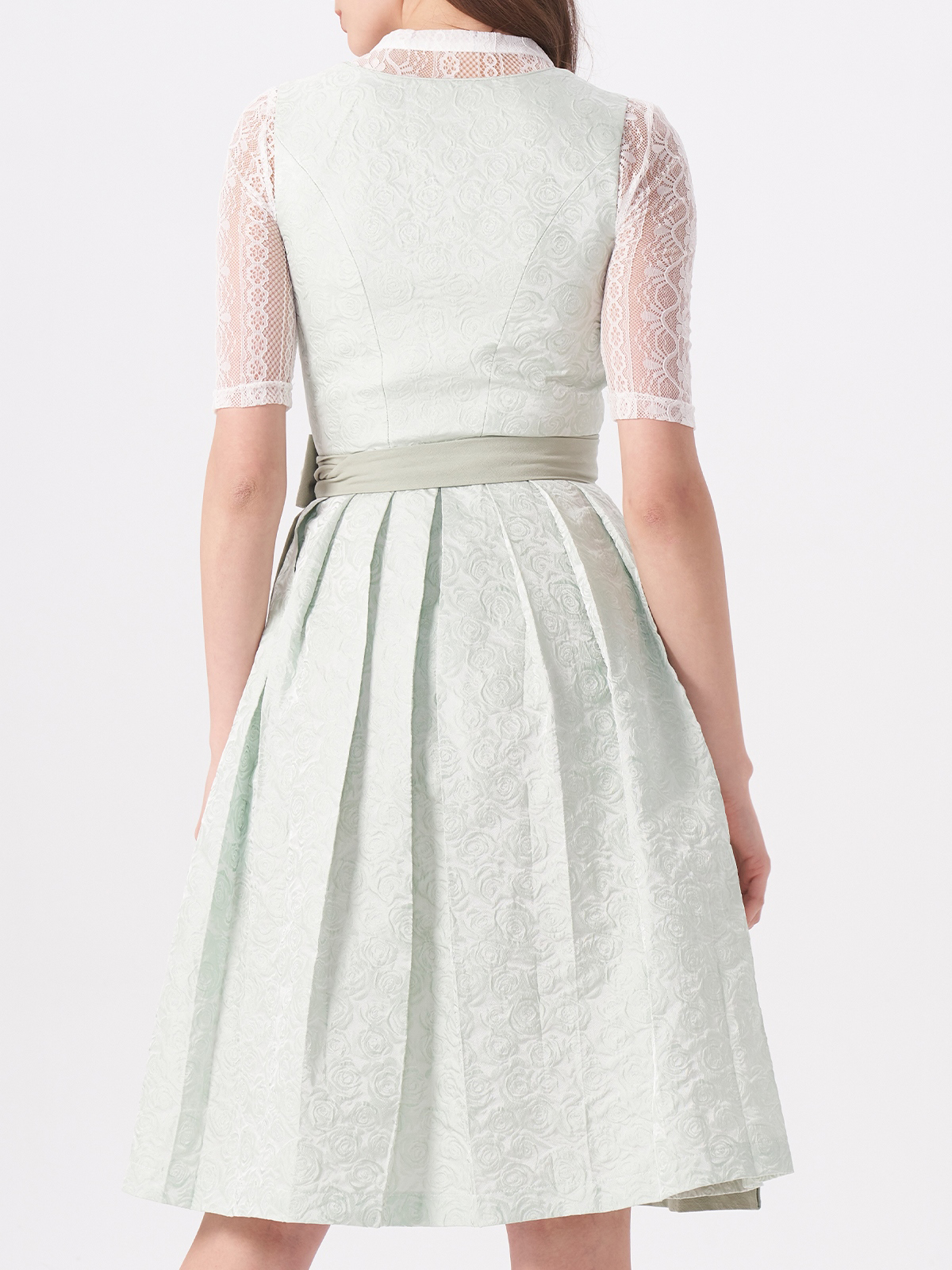 Dirndl mit schwarzer Bluse