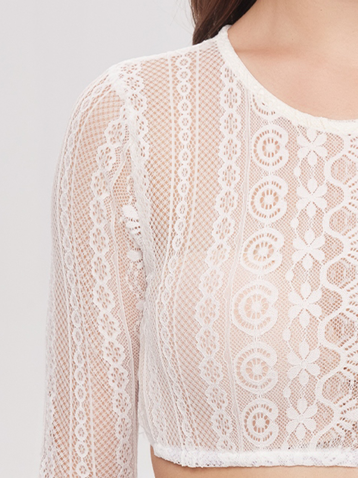 Dunkelgrünes Dirndl mit weißer Bluse