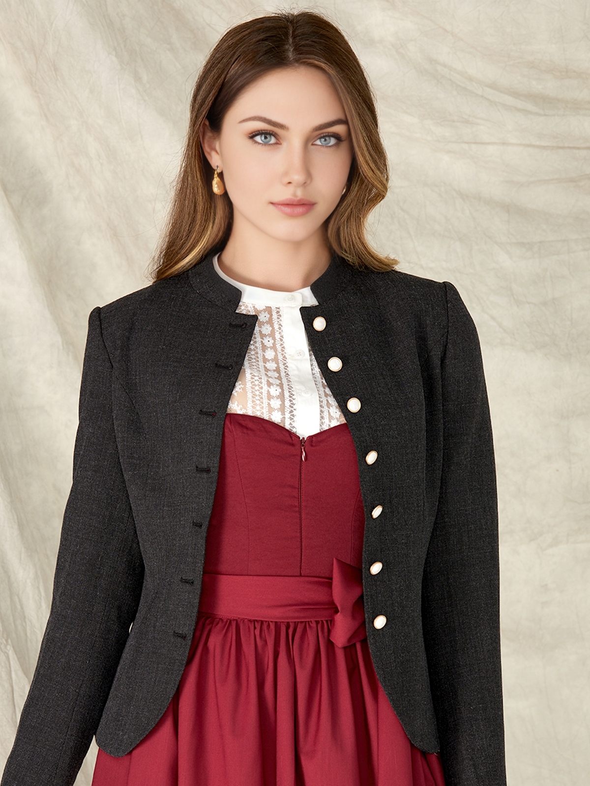 Dirndl in Schwarz – elegant und vielseitig