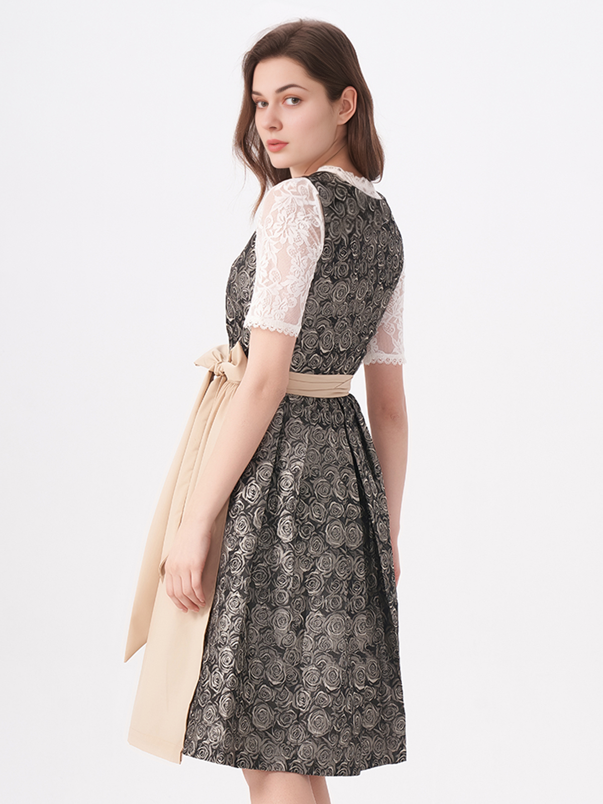 Dirndl in Gelb – Eleganz und Lebensfreude