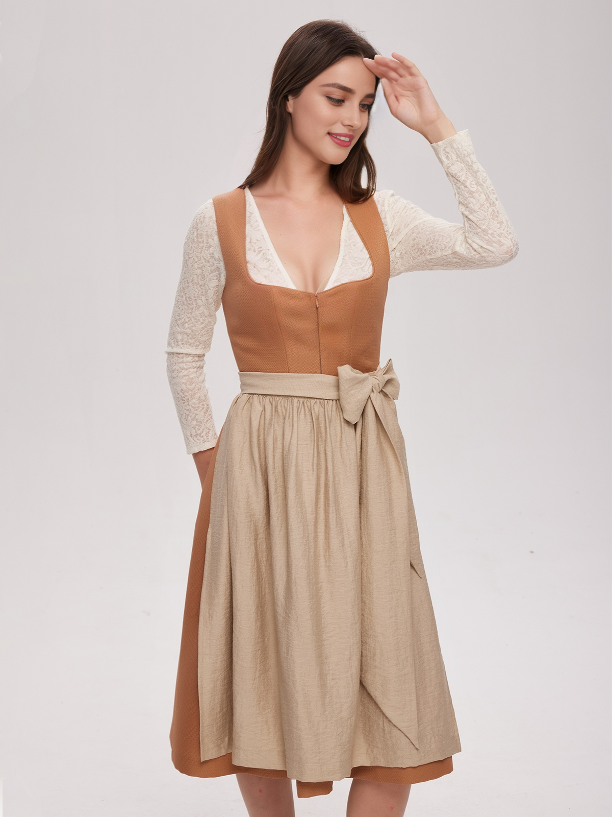 Stylisches Mini Dirndl in Orange