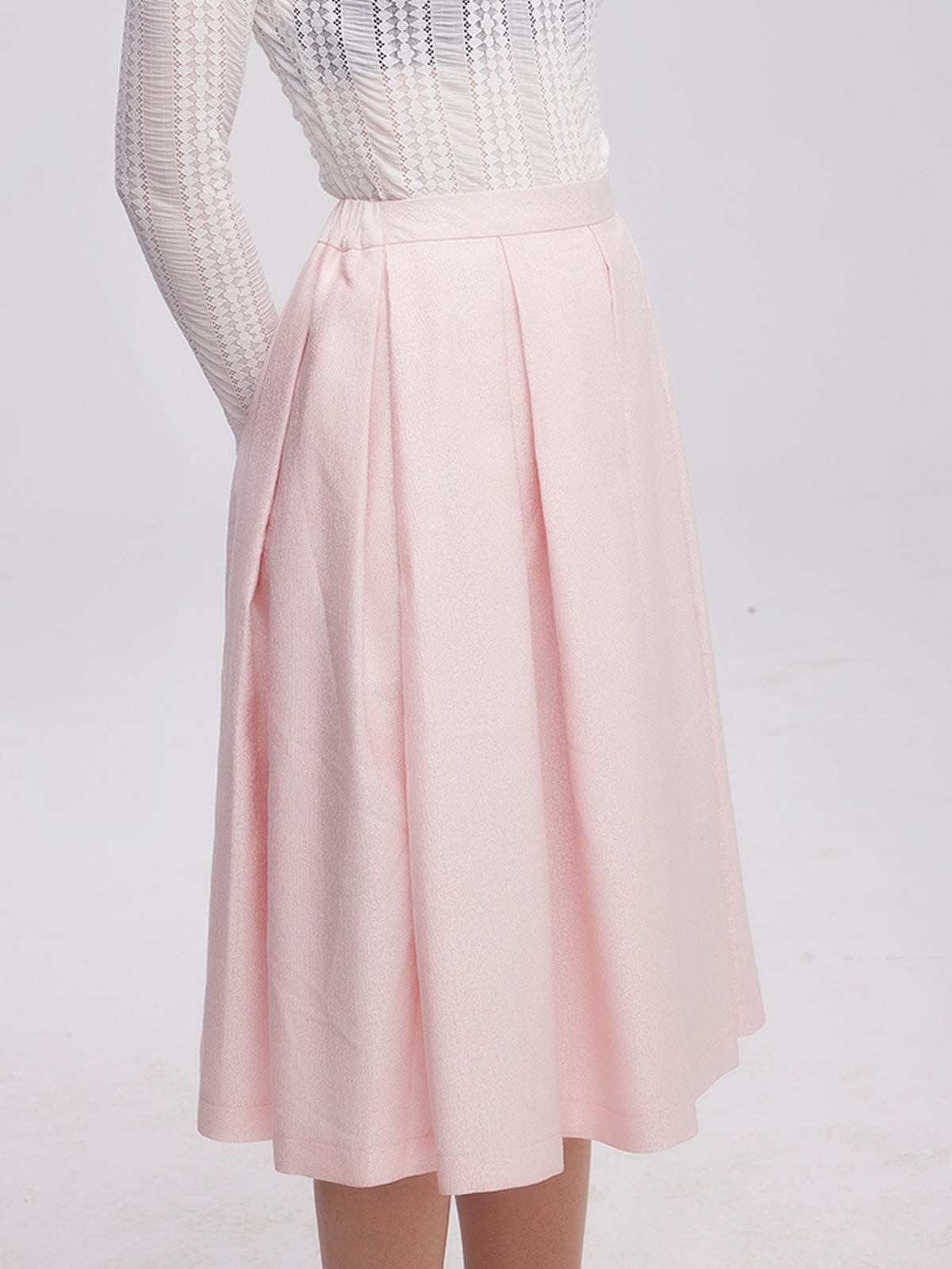 Moderne Dirndlbluse in Rosa