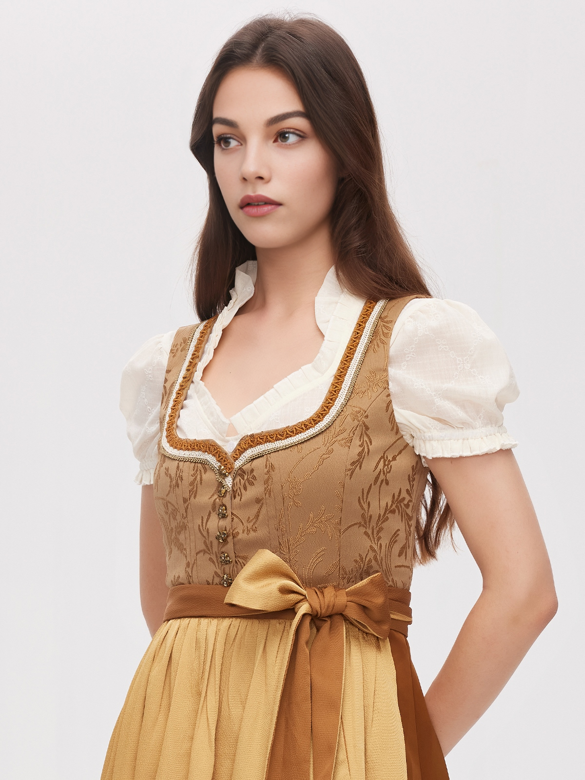Dirndl in Gelb – ein moderner Klassiker